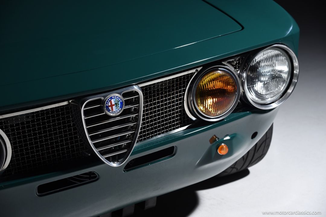 1973 Alfa Romeo GTV 2000