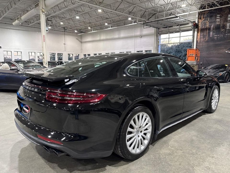 2018 Porsche Panamera