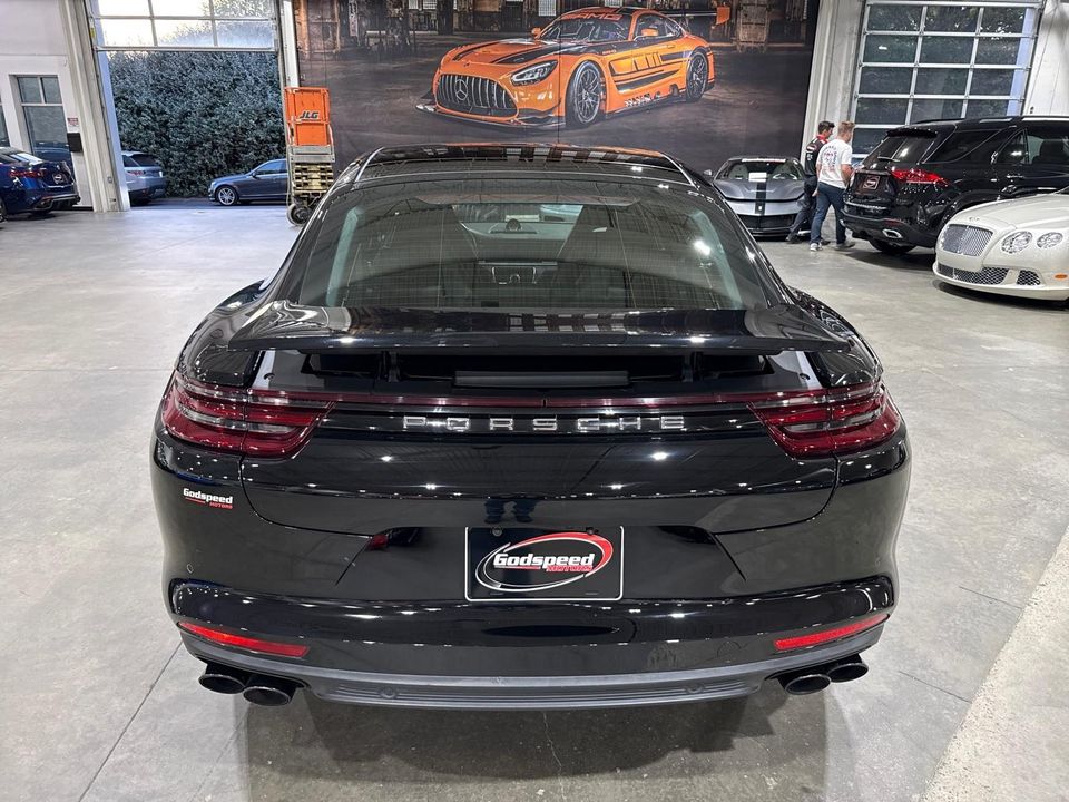 2018 Porsche Panamera