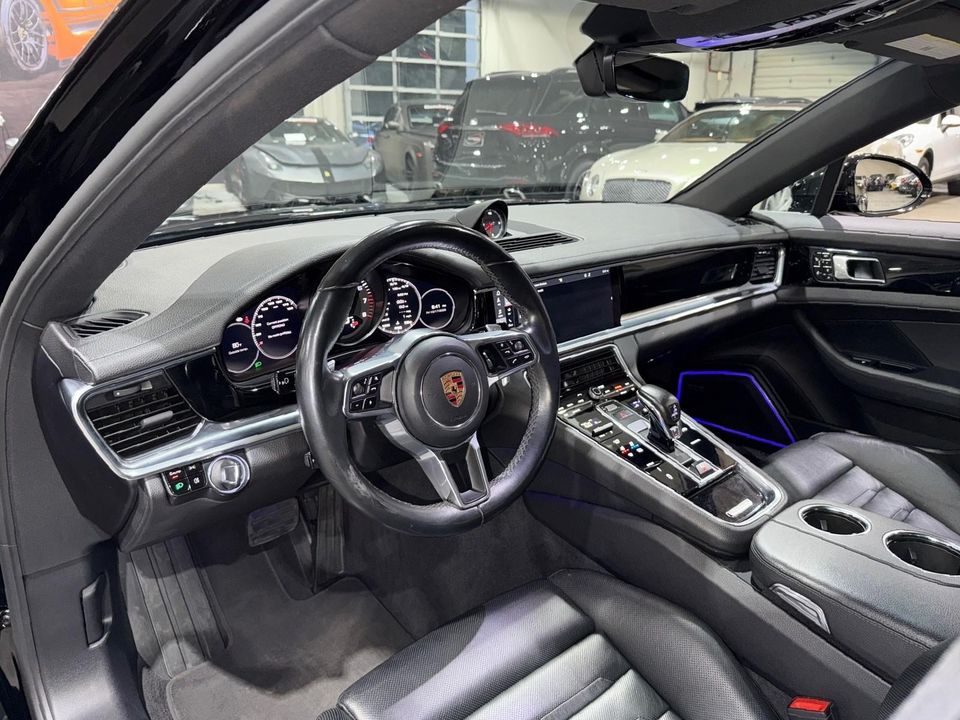 2018 Porsche Panamera
