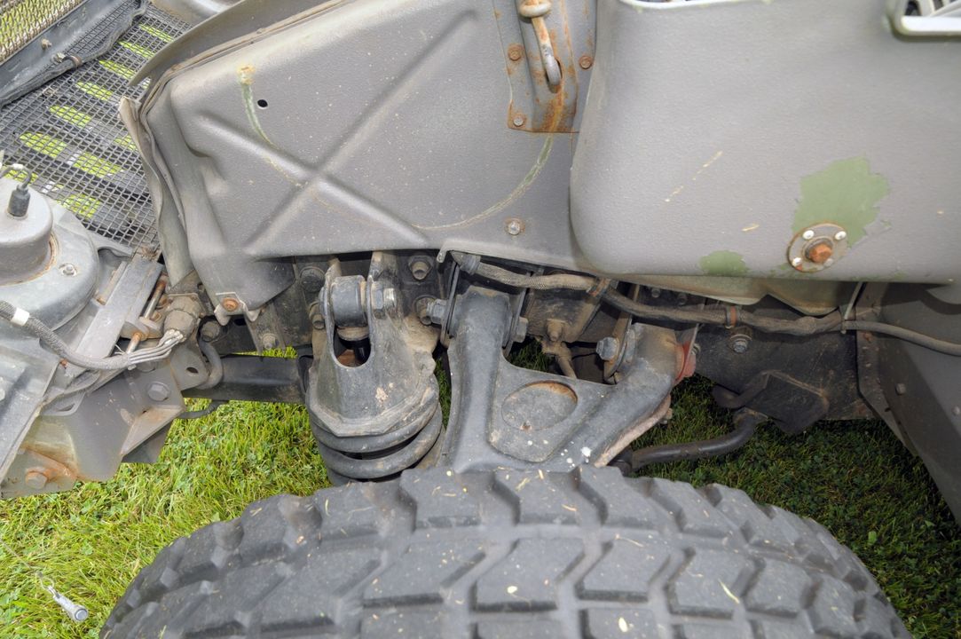 1991 AM General Humvee 103