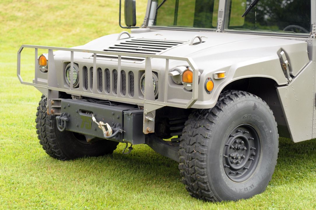 1991 AM General Humvee 103