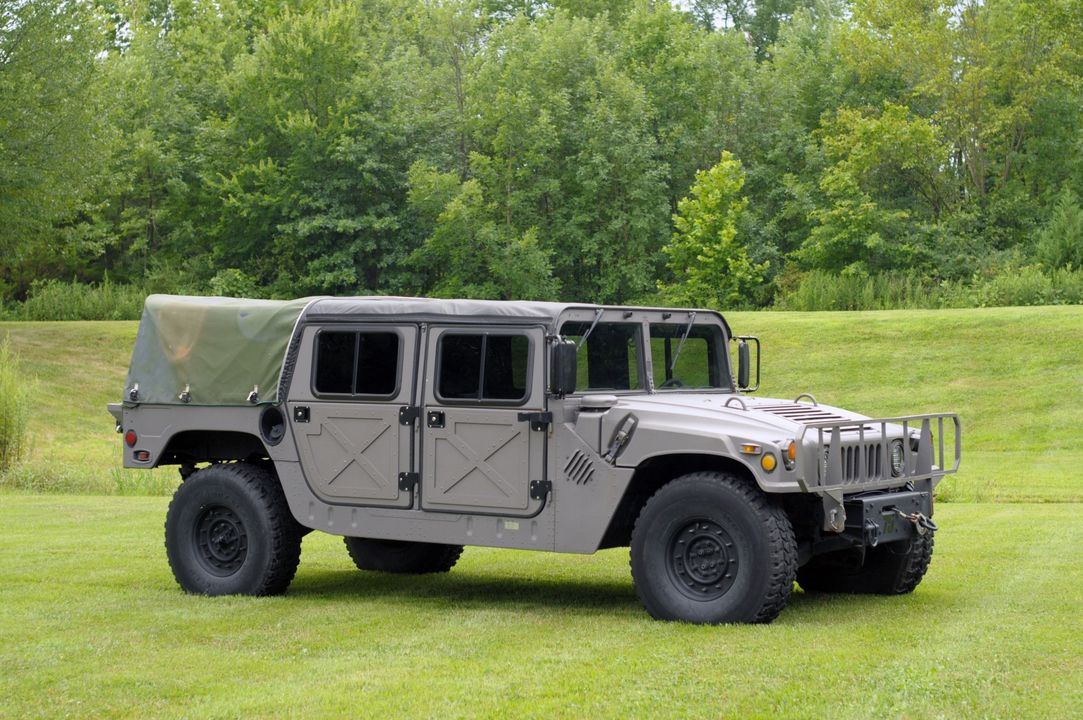 1991 AM General Humvee 103