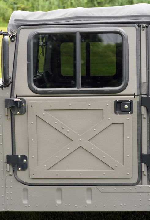1991 AM General Humvee 103