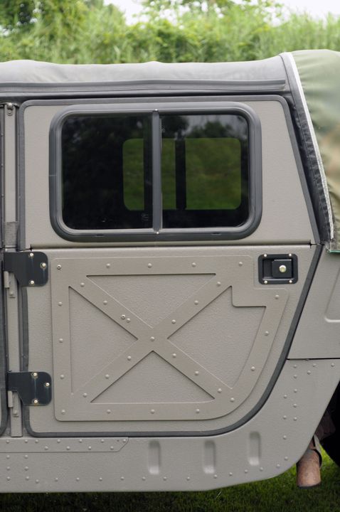 1991 AM General Humvee 103
