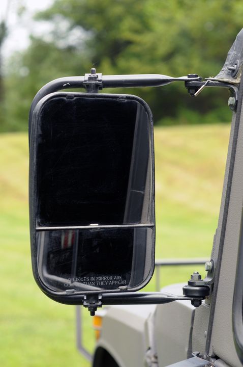 1991 AM General Humvee 103