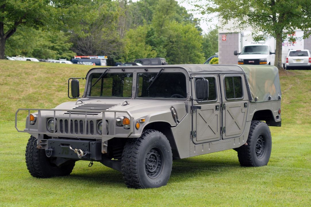 1991 AM General Humvee 103