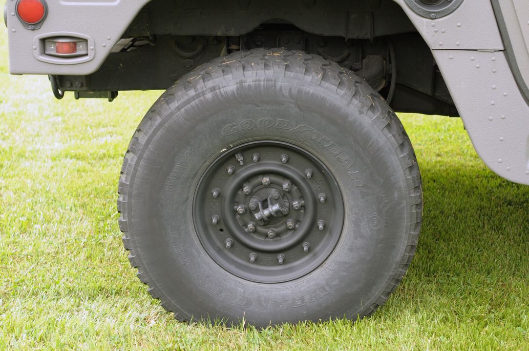 1991 AM General Humvee 103