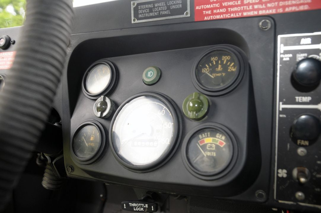 1991 AM General Humvee 103