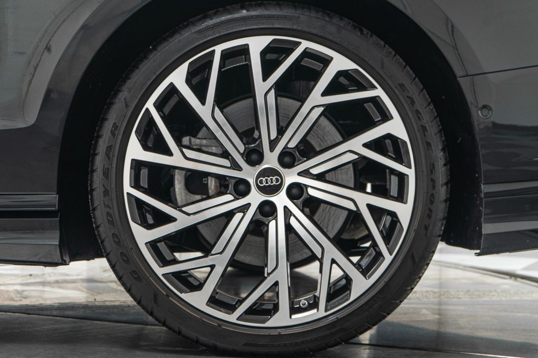 2023 Audi A8