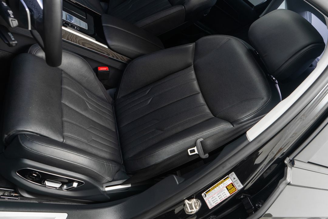 2023 Audi A8