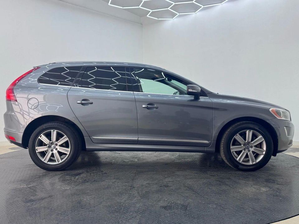 2016 Volvo XC60