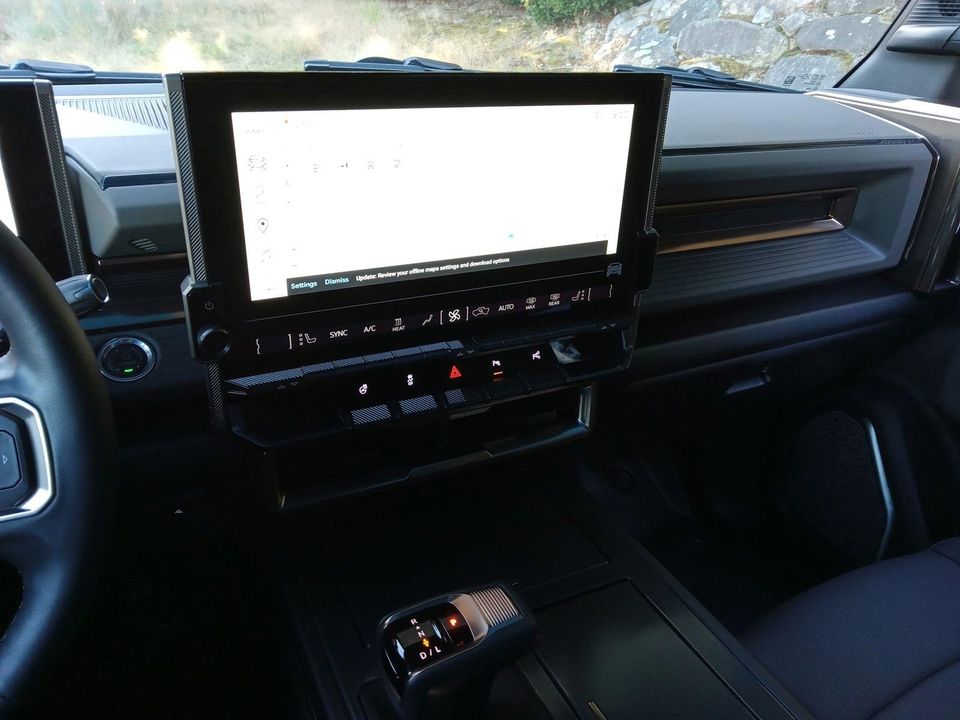 2025 GMC Hummer EV SUV