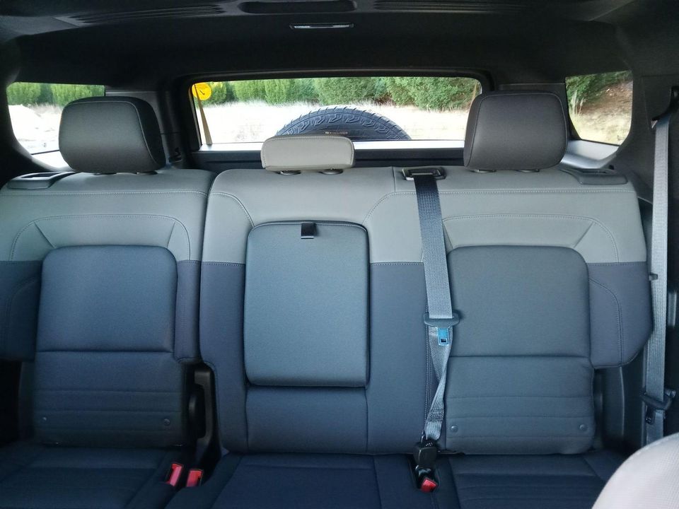 2025 GMC Hummer EV SUV