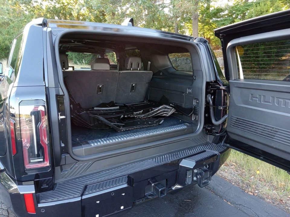 2025 GMC Hummer EV SUV