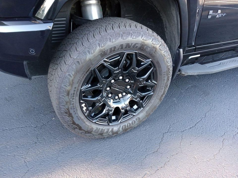2025 GMC Hummer EV SUV