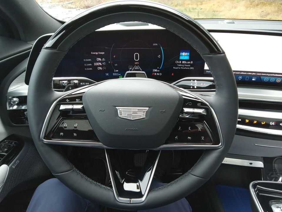 2025 Cadillac LYRIQ