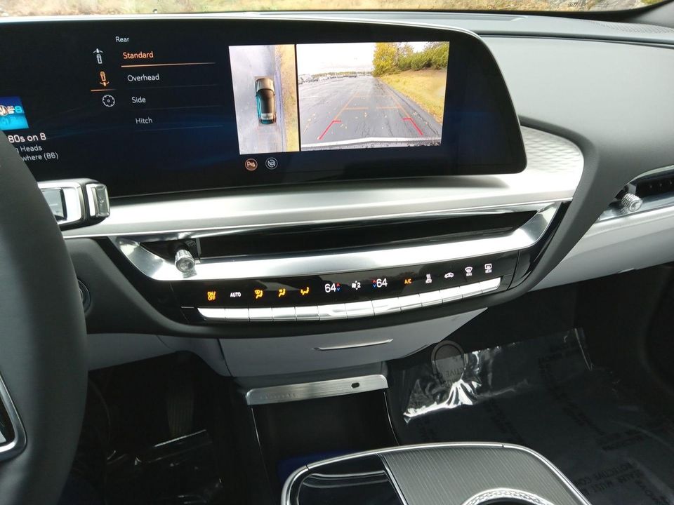 2025 Cadillac LYRIQ