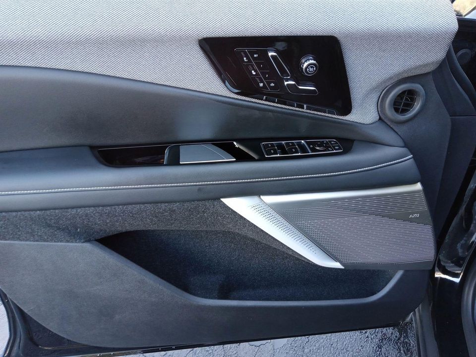 2025 Cadillac OPTIQ