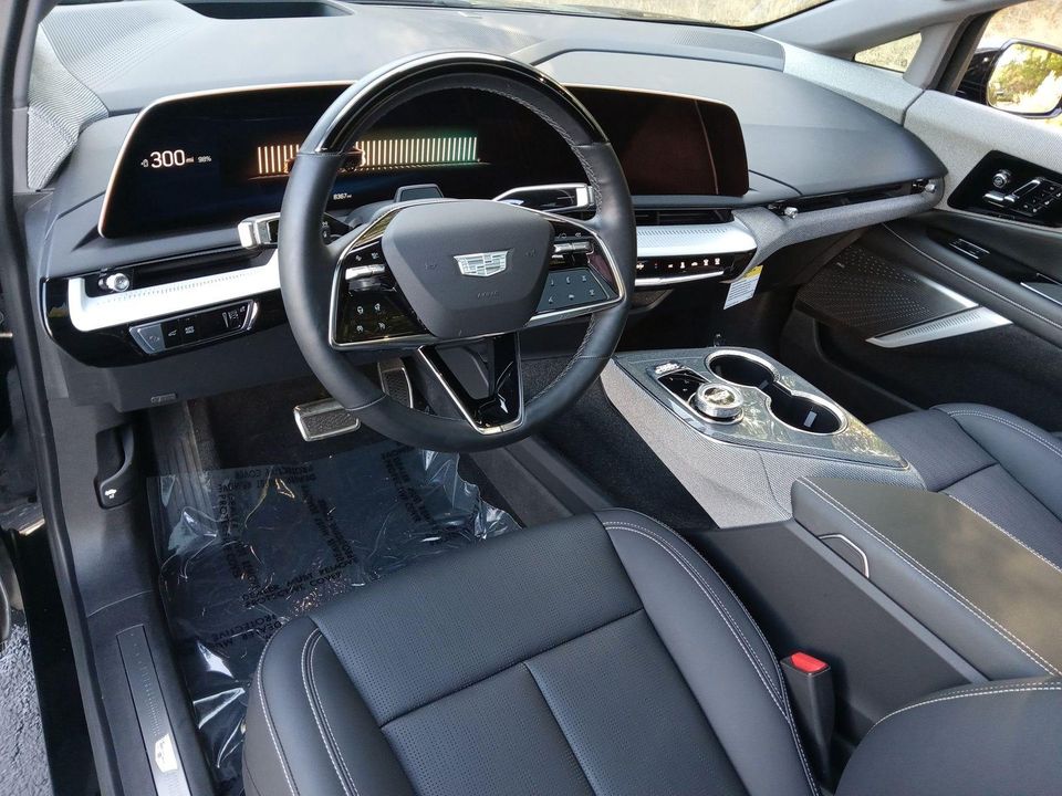 2025 Cadillac OPTIQ