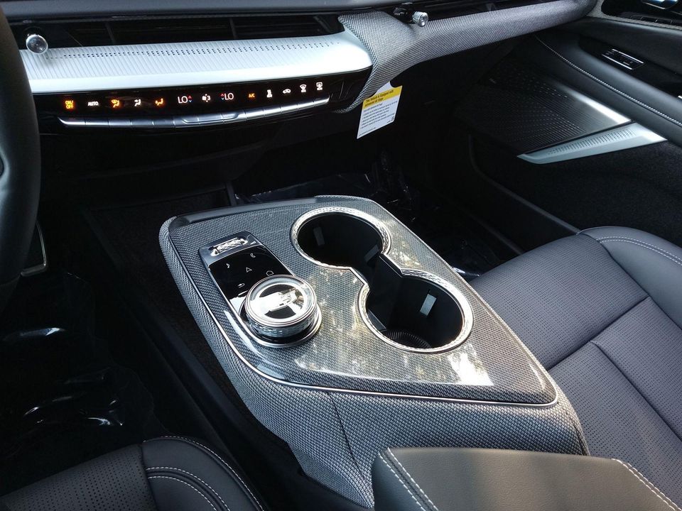 2025 Cadillac OPTIQ