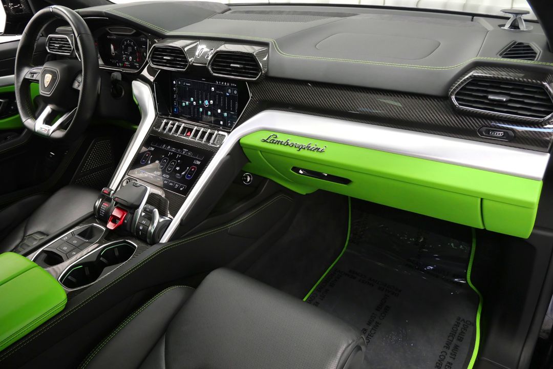 2022 Lamborghini Urus