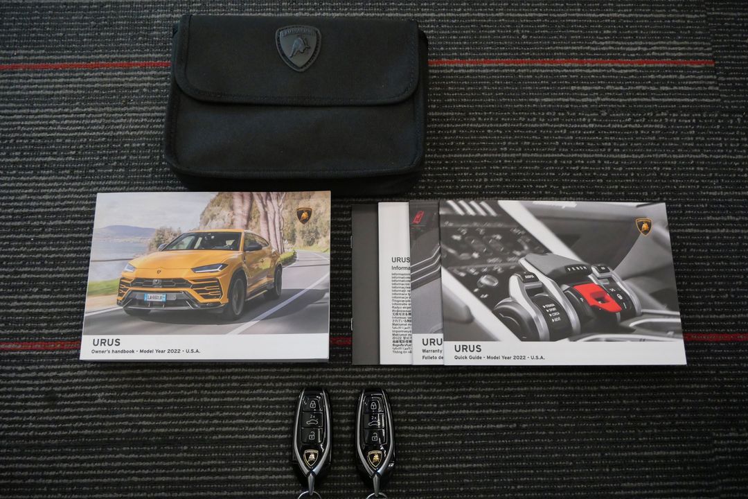 2022 Lamborghini Urus