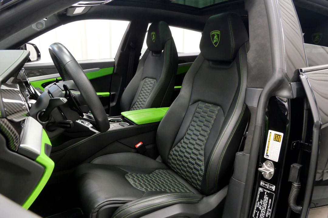 2022 Lamborghini Urus