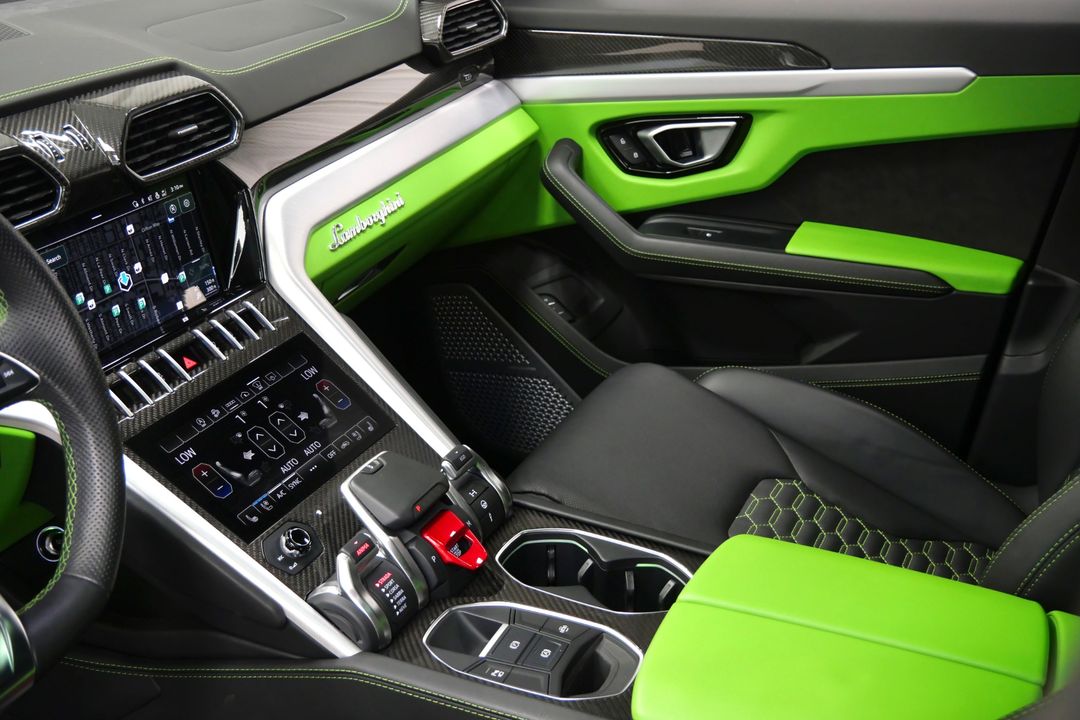 2022 Lamborghini Urus