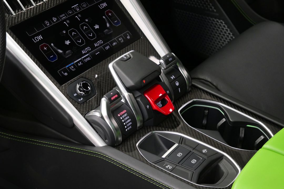 2022 Lamborghini Urus