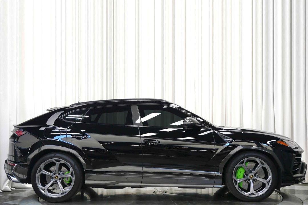2022 Lamborghini Urus