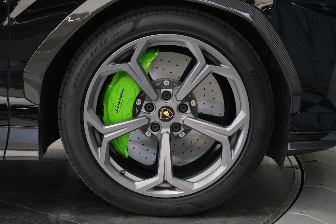 2022 Lamborghini Urus