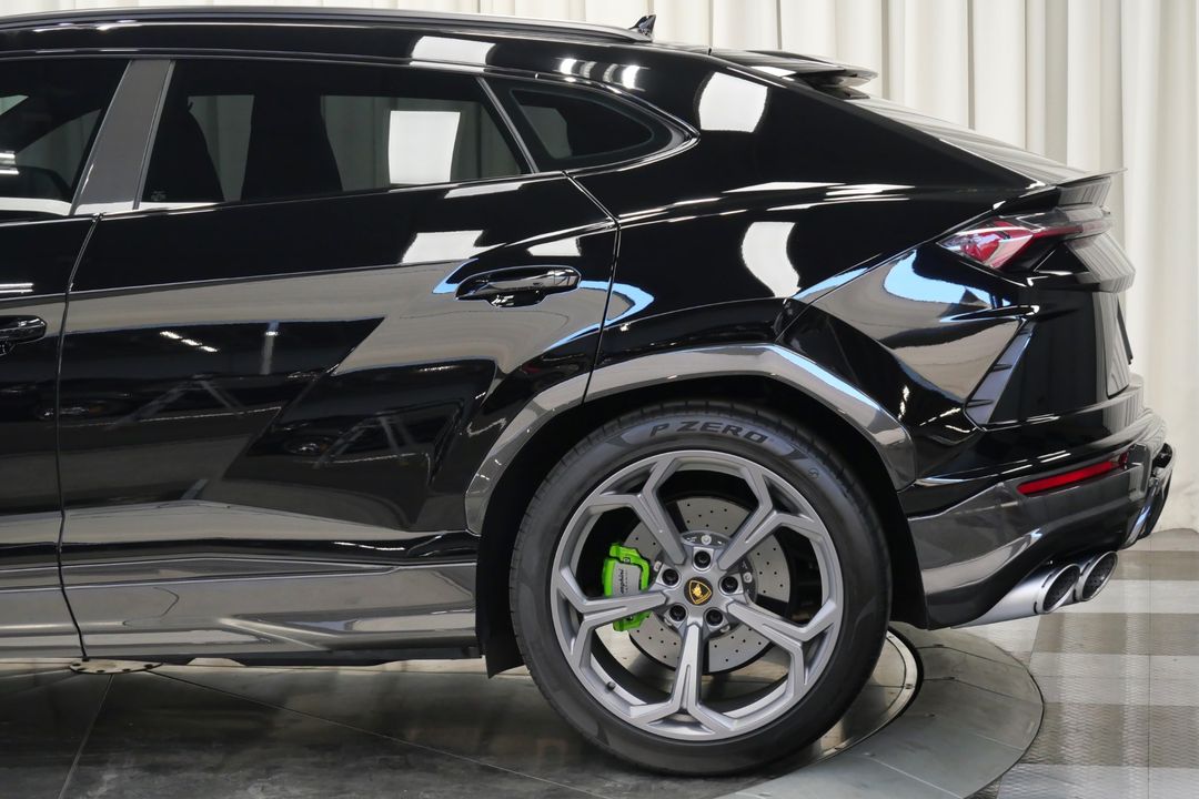 2022 Lamborghini Urus