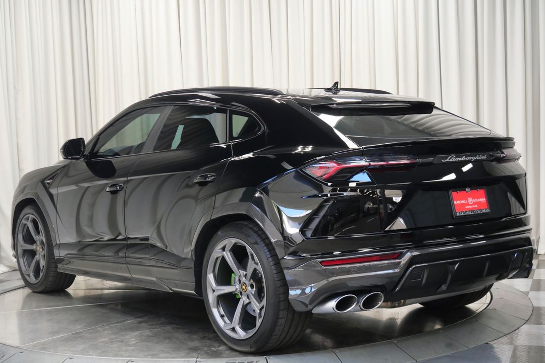 2022 Lamborghini Urus