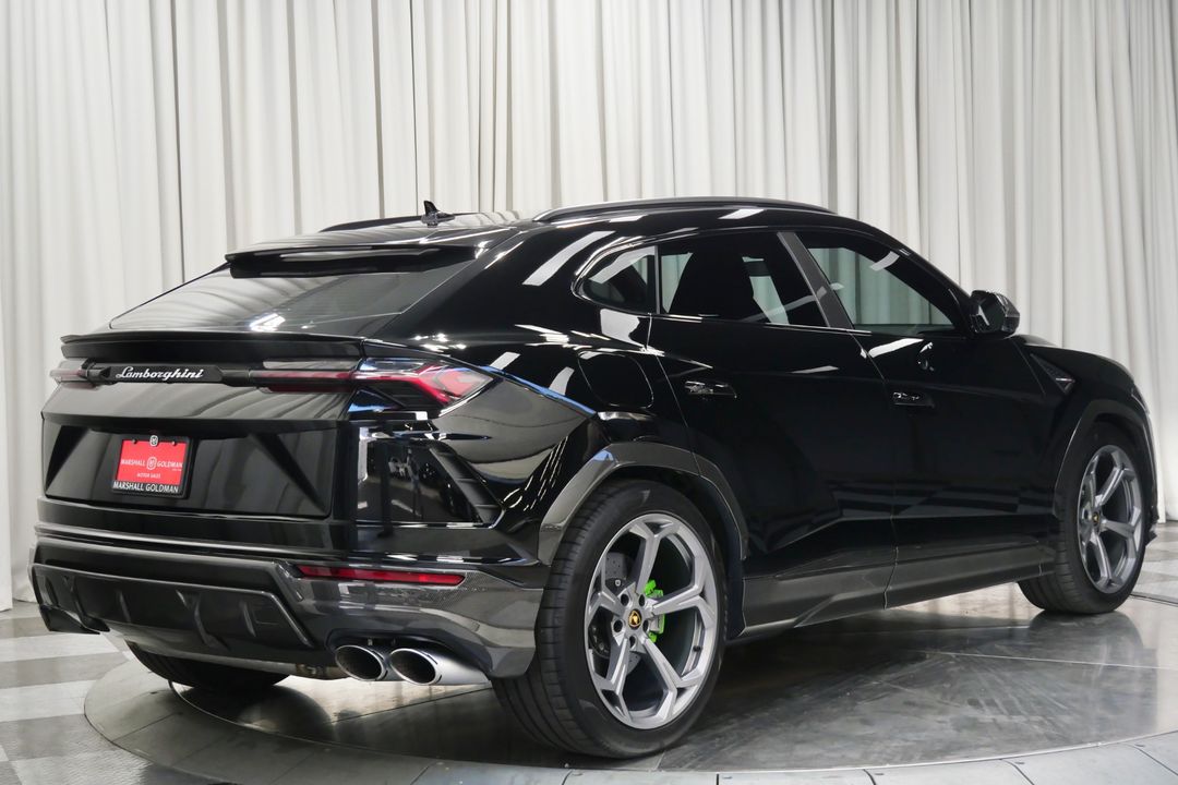 2022 Lamborghini Urus