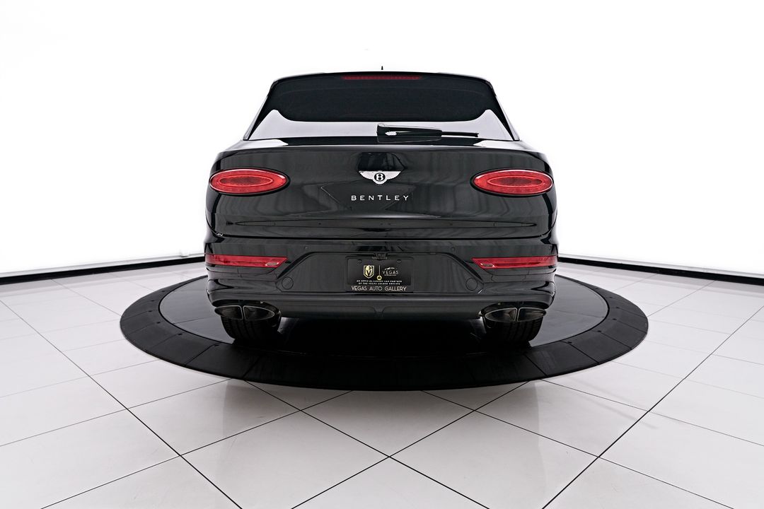 2023 Bentley Bentayga EWB