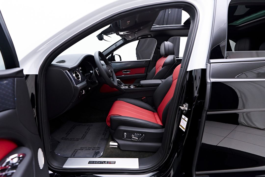 2023 Bentley Bentayga EWB