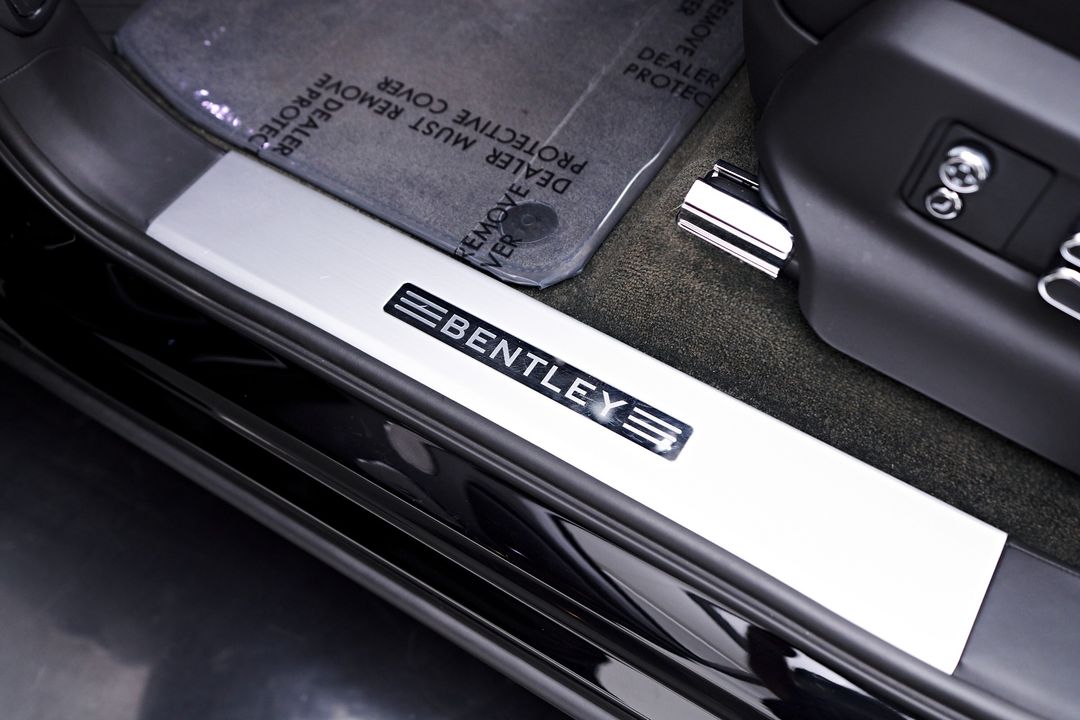 2023 Bentley Bentayga EWB