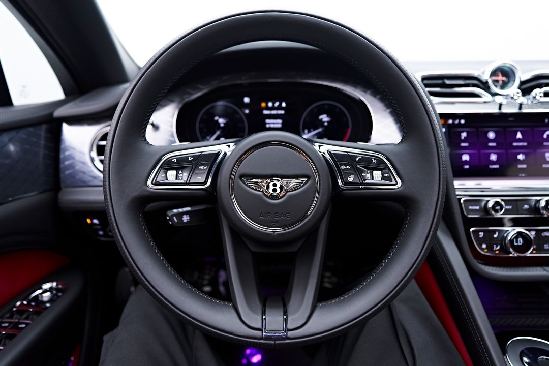 2023 Bentley Bentayga EWB