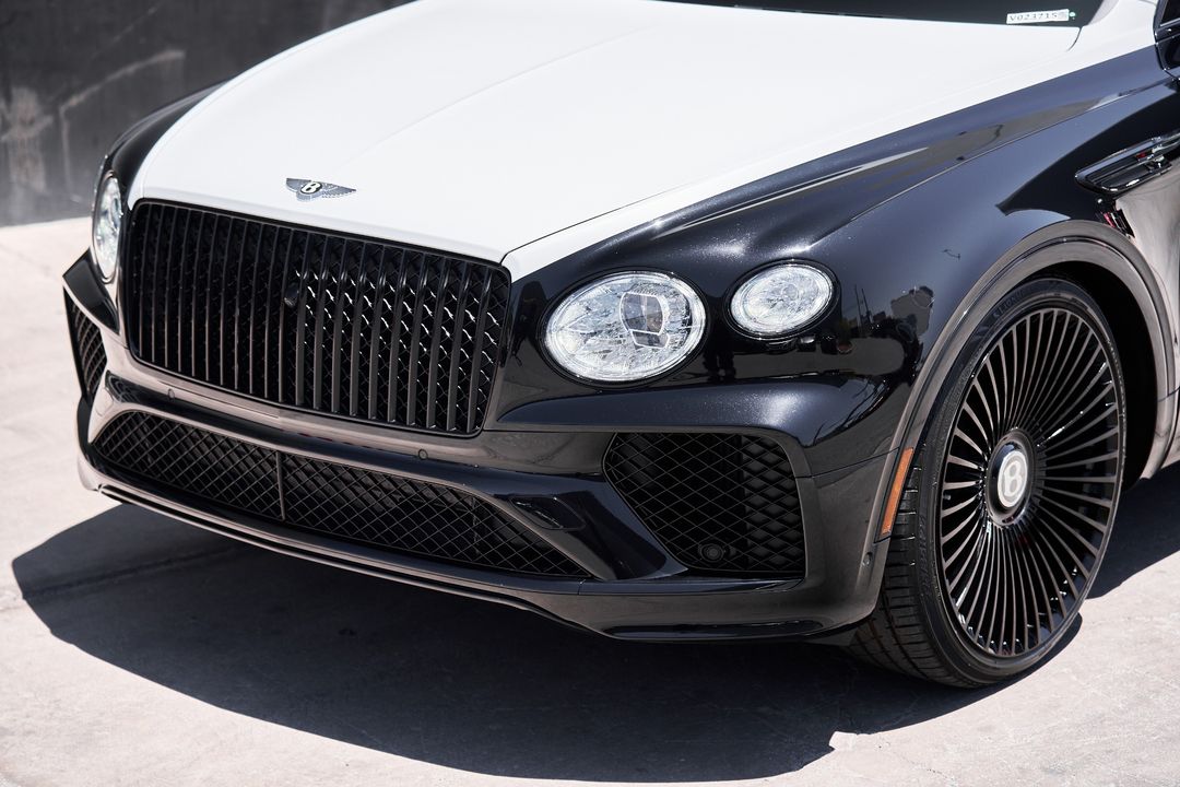2023 Bentley Bentayga EWB