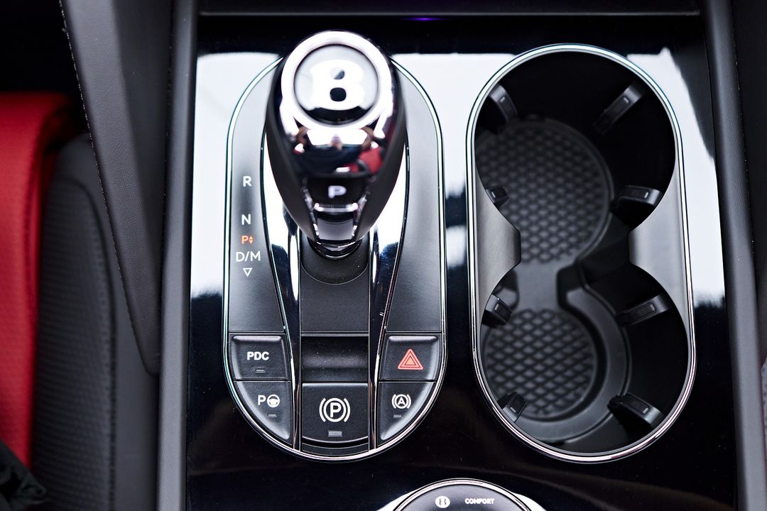 2023 Bentley Bentayga EWB
