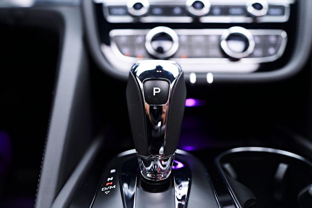 2023 Bentley Bentayga EWB