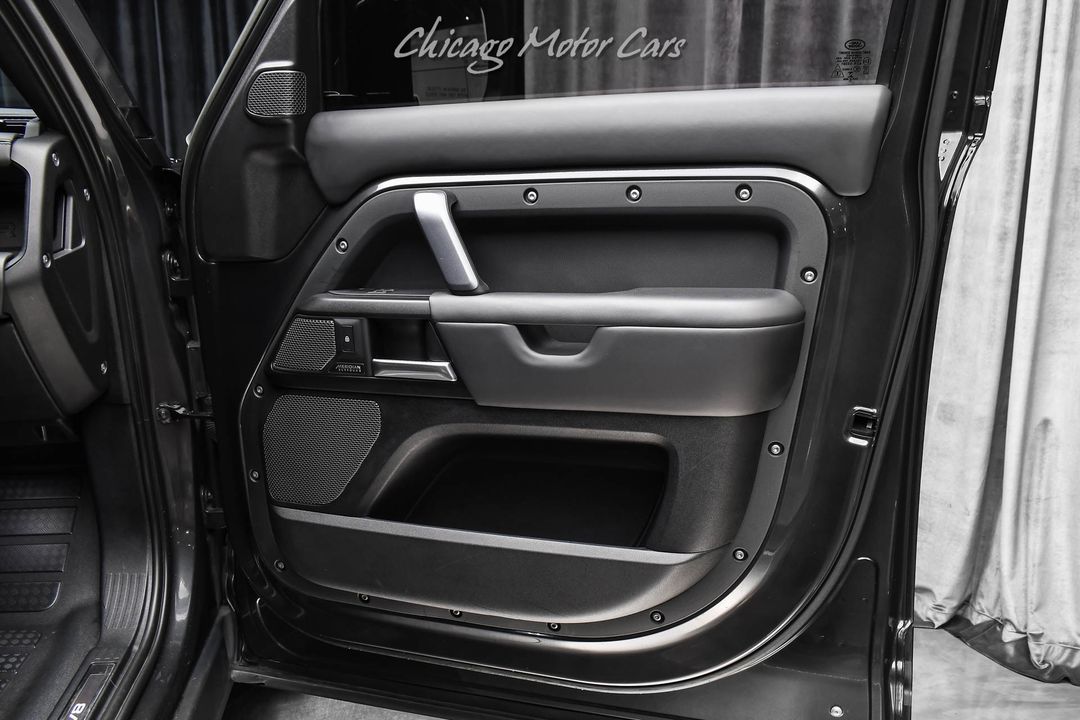 2023 Land Rover Defender