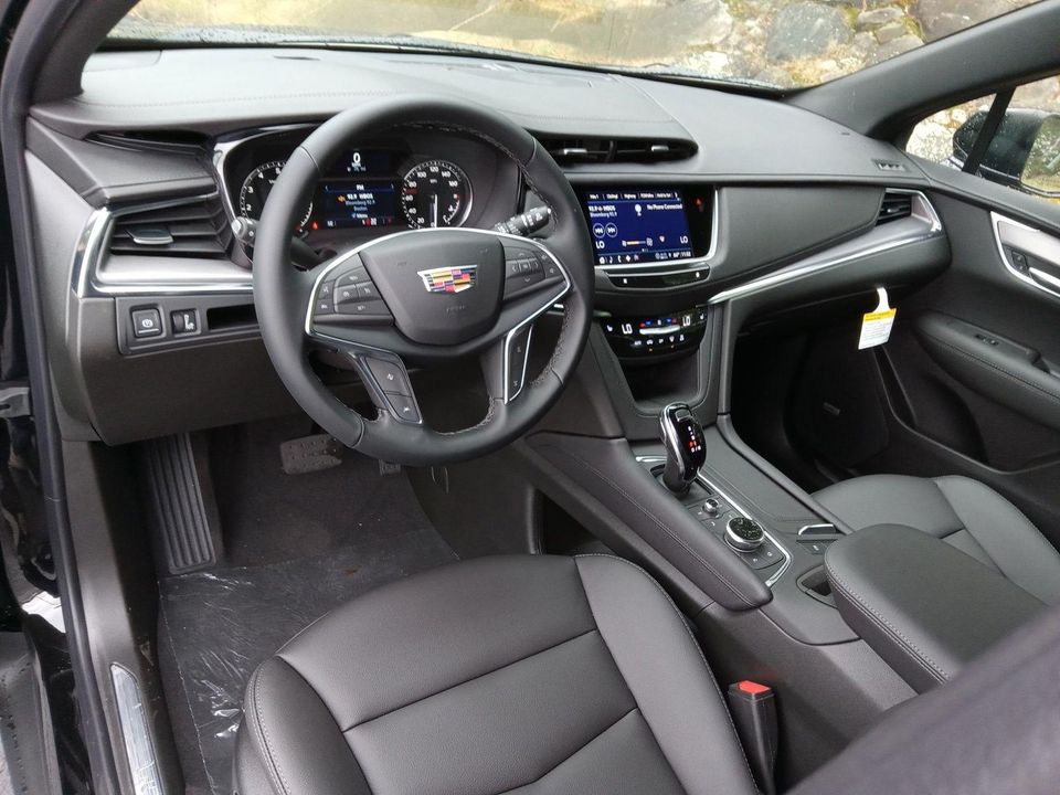 2025 Cadillac XT5