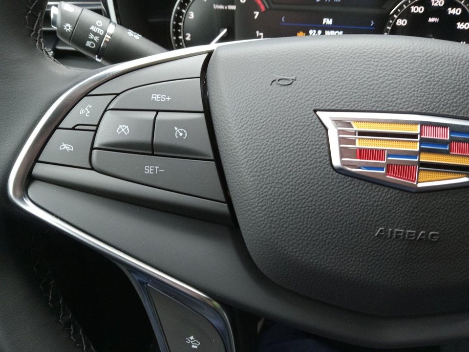 2025 Cadillac XT5