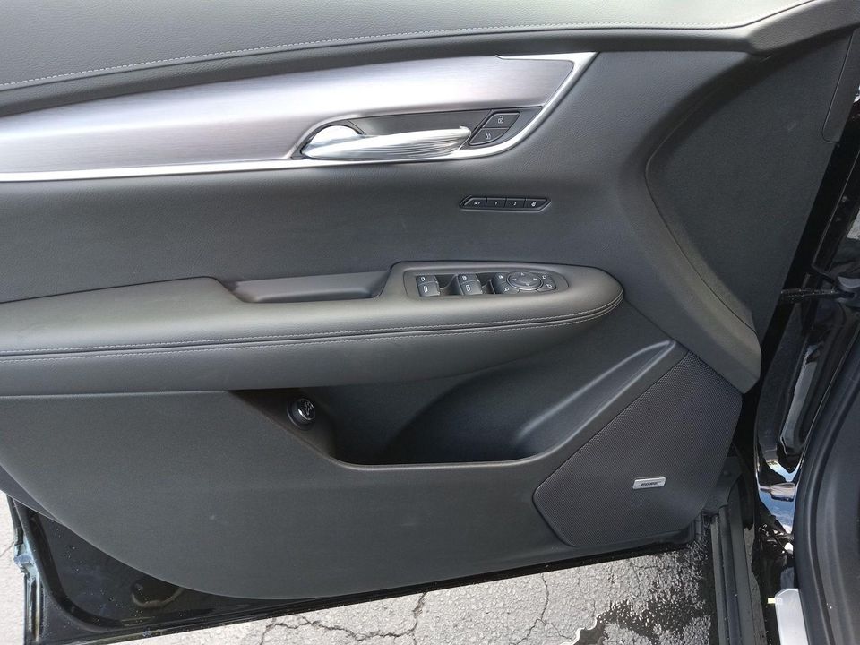 2025 Cadillac XT6