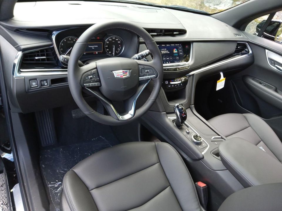 2025 Cadillac XT6