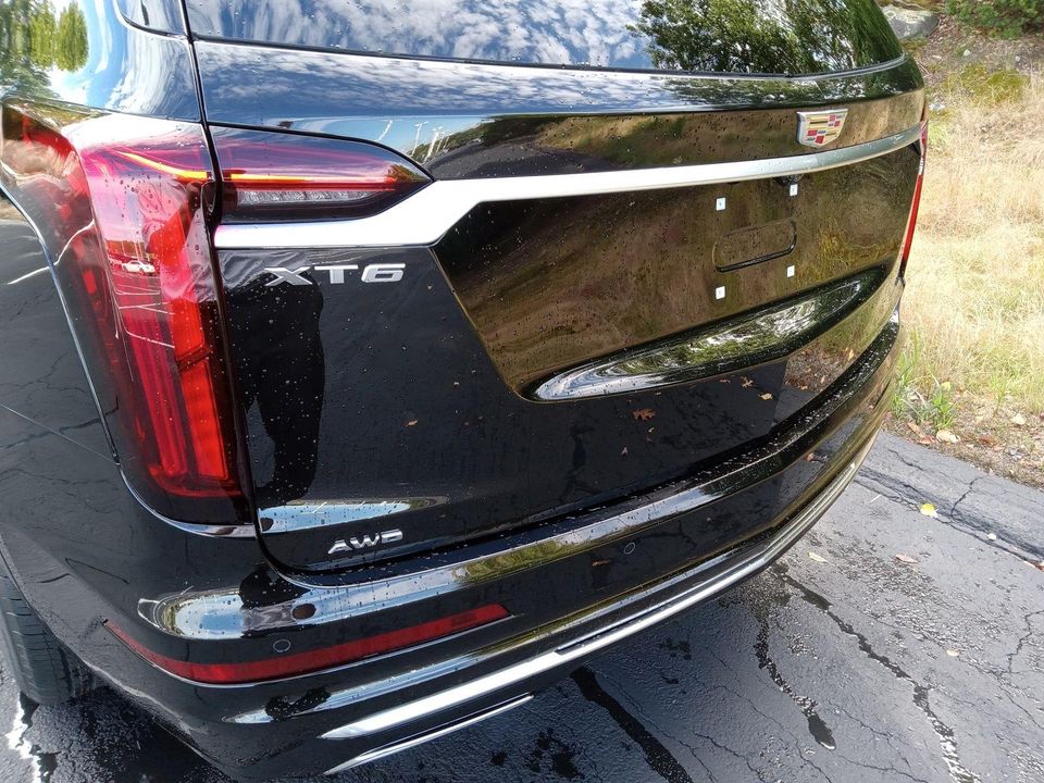 2025 Cadillac XT6