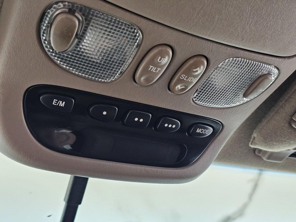 2003 Toyota Sequoia
