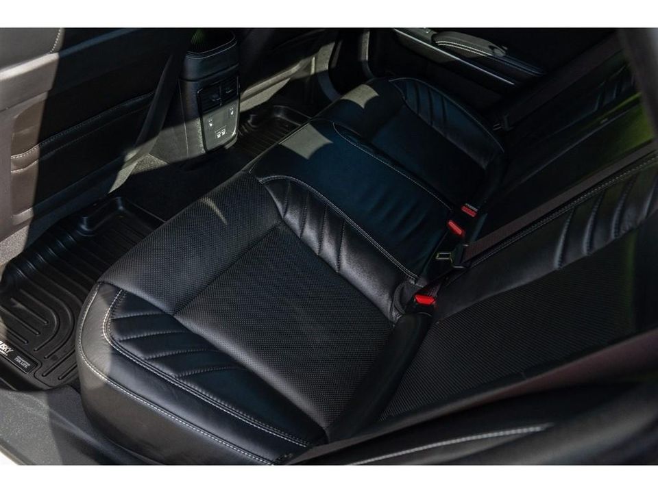2023 Chrysler 300